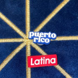 Crocs “Puerto Rico” charm